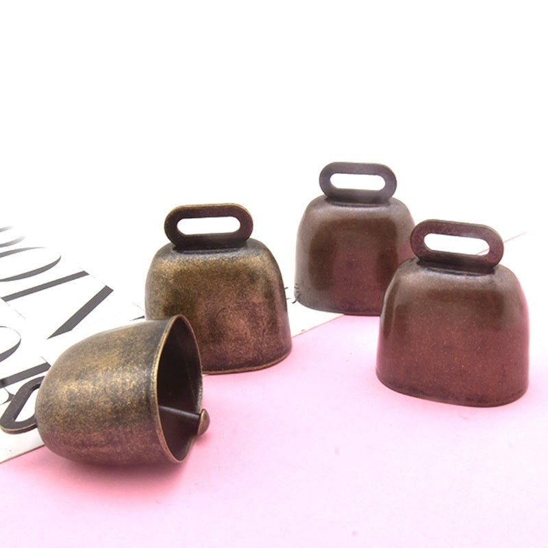 Metal Cow Bell Vintage Pet Calf Bell Red Bronze Bronze Bell Accessories
