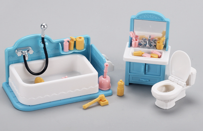 Miniature Leprechaun Bathroom - Trap Supplies & Pranks Kit